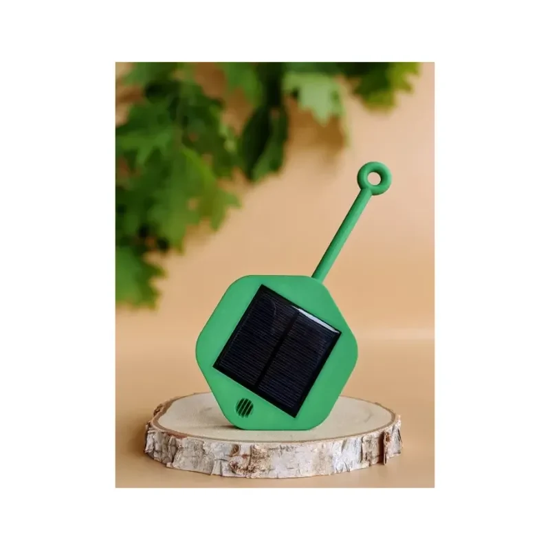 Solar-powered canopy wildfire early-warning sensor