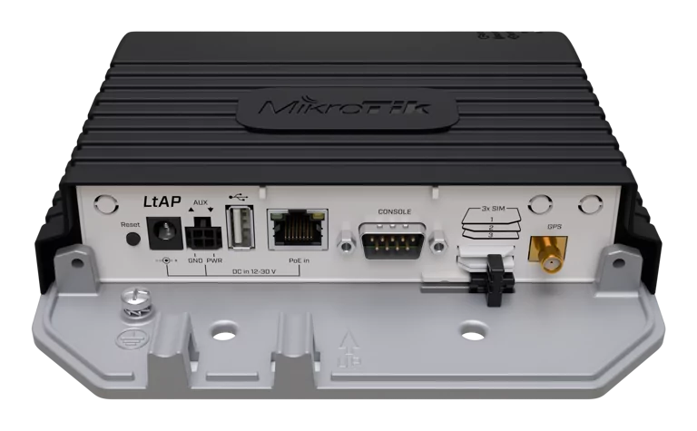 LoRaWAN Gateway — front view with ports and antenna connectors